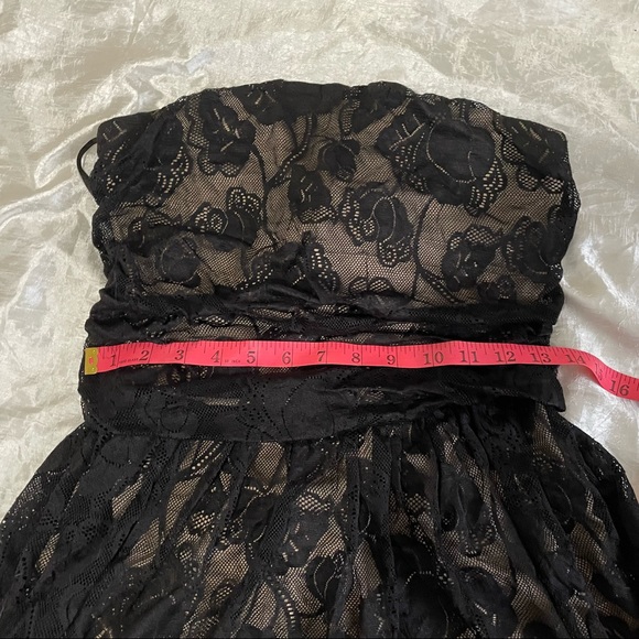 ❤️‍🔥3/$22❤️‍🔥 Strapless black on tan lace dress - Picture 8 of 8